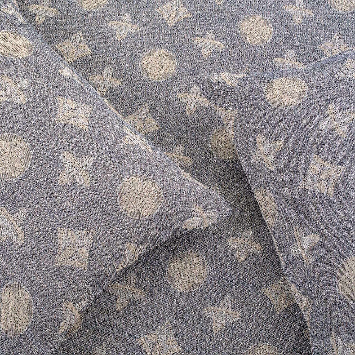 100 % Pre Washed Jacquard Reversible Cotton Bedding - Image 3