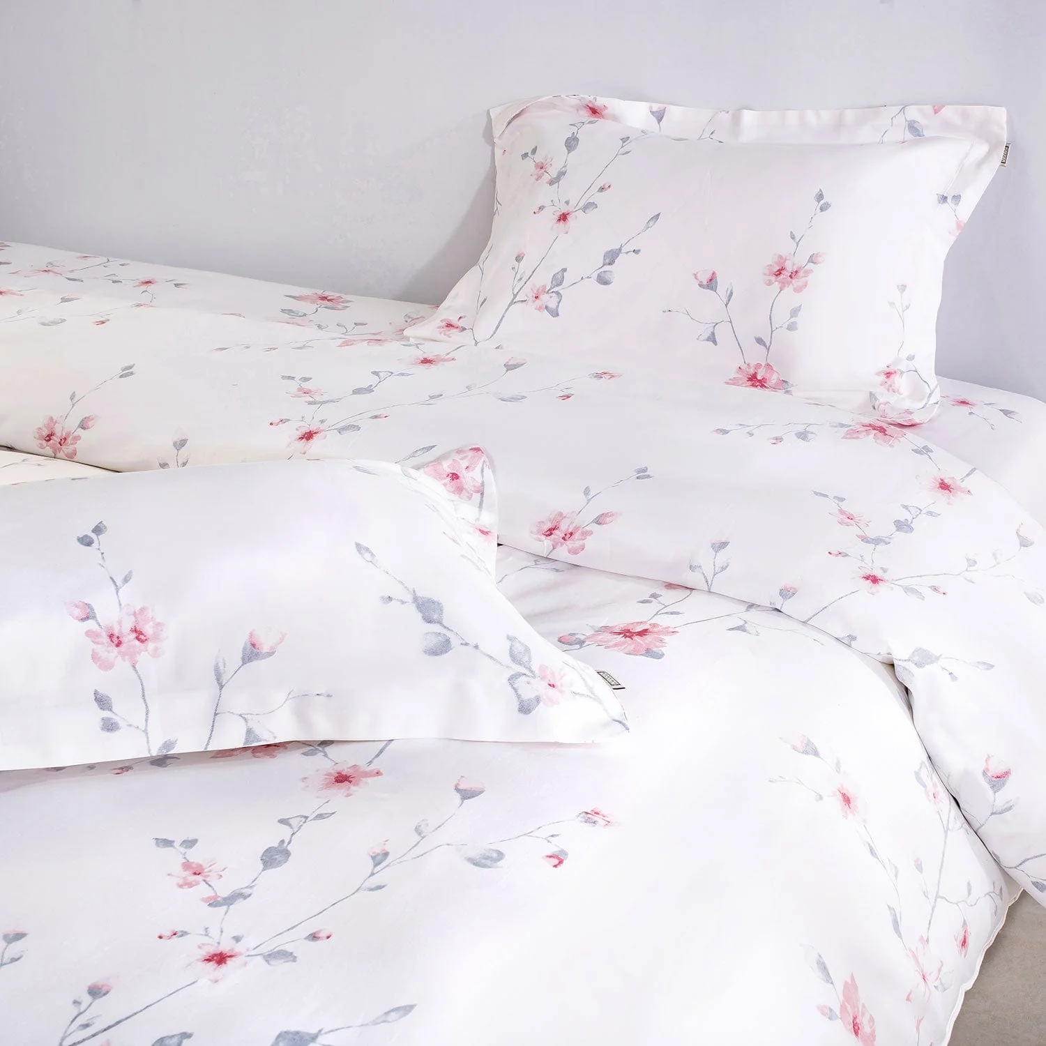 400 Tc 100% Cotton White Prints Bedding Collection - Image 11
