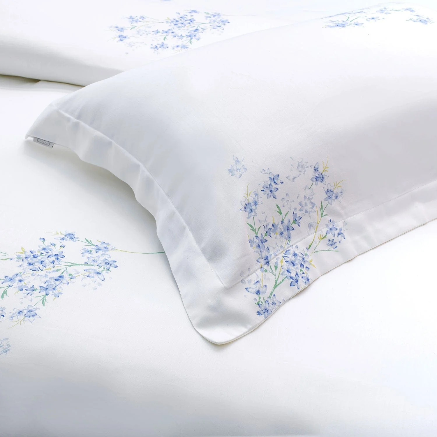 400 Tc 100% Cotton White Prints Bedding Collection - Image 7