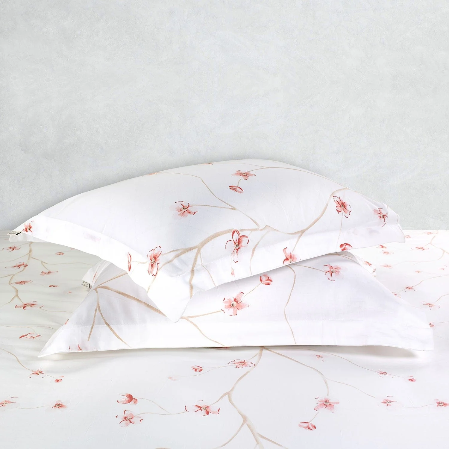 400 Tc 100% Cotton White Prints Bedding Collection - Image 8