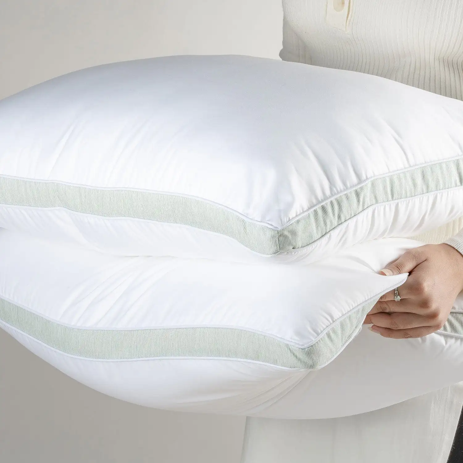 Aloevera Gel Coated Anti Allergic Pillow - Image 4