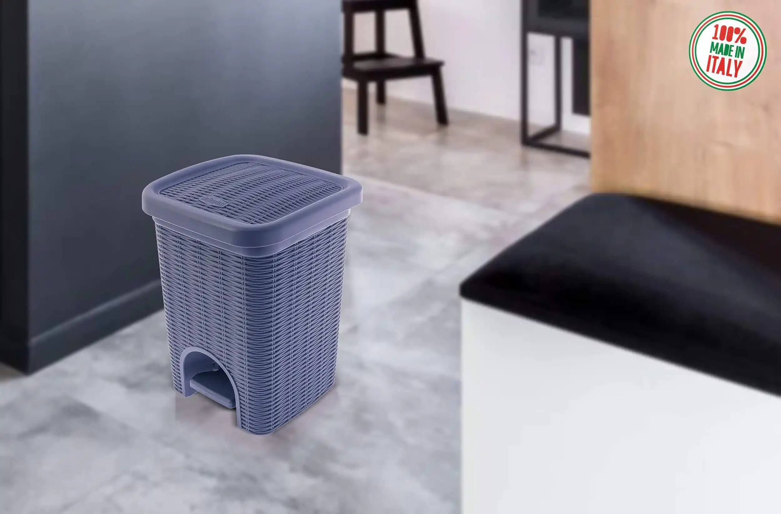 Elegance - Navy Blue 6 Litre Pedal Dustbin With Plastic Bucket Inside For Home, Kitchen, Office Use - Image 3