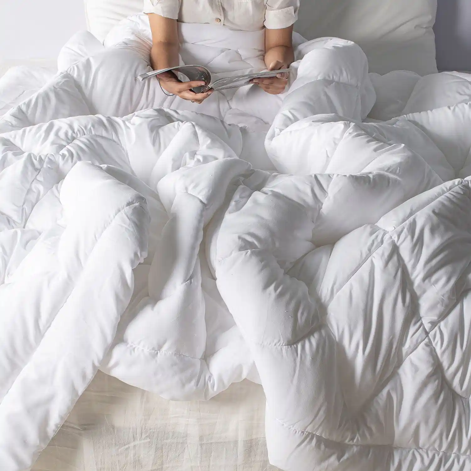 Snow Star Extreme Winter Quilt - 350 GSM - Image 4