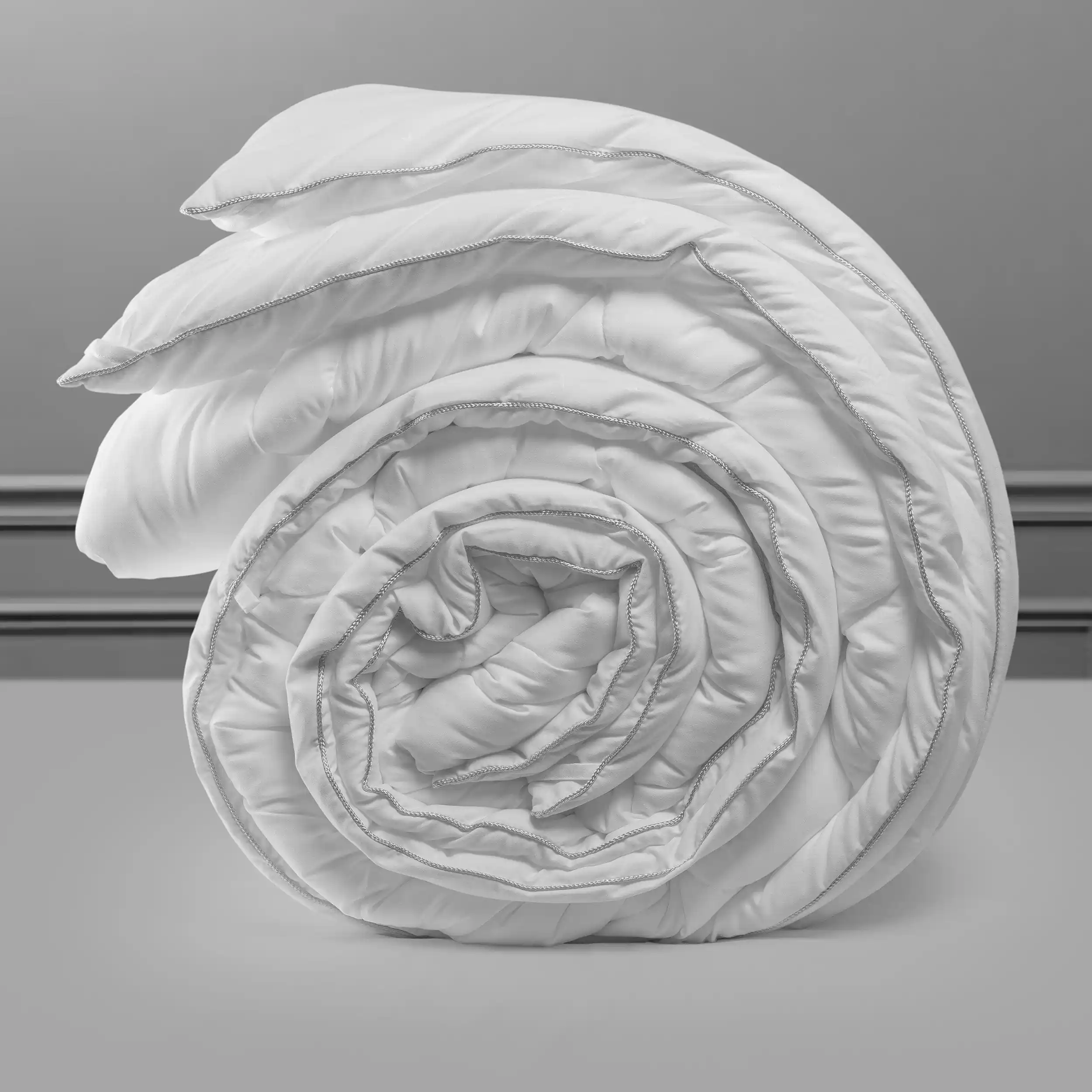 Snow Star Extreme Winter Quilt - 350 GSM - Image 6