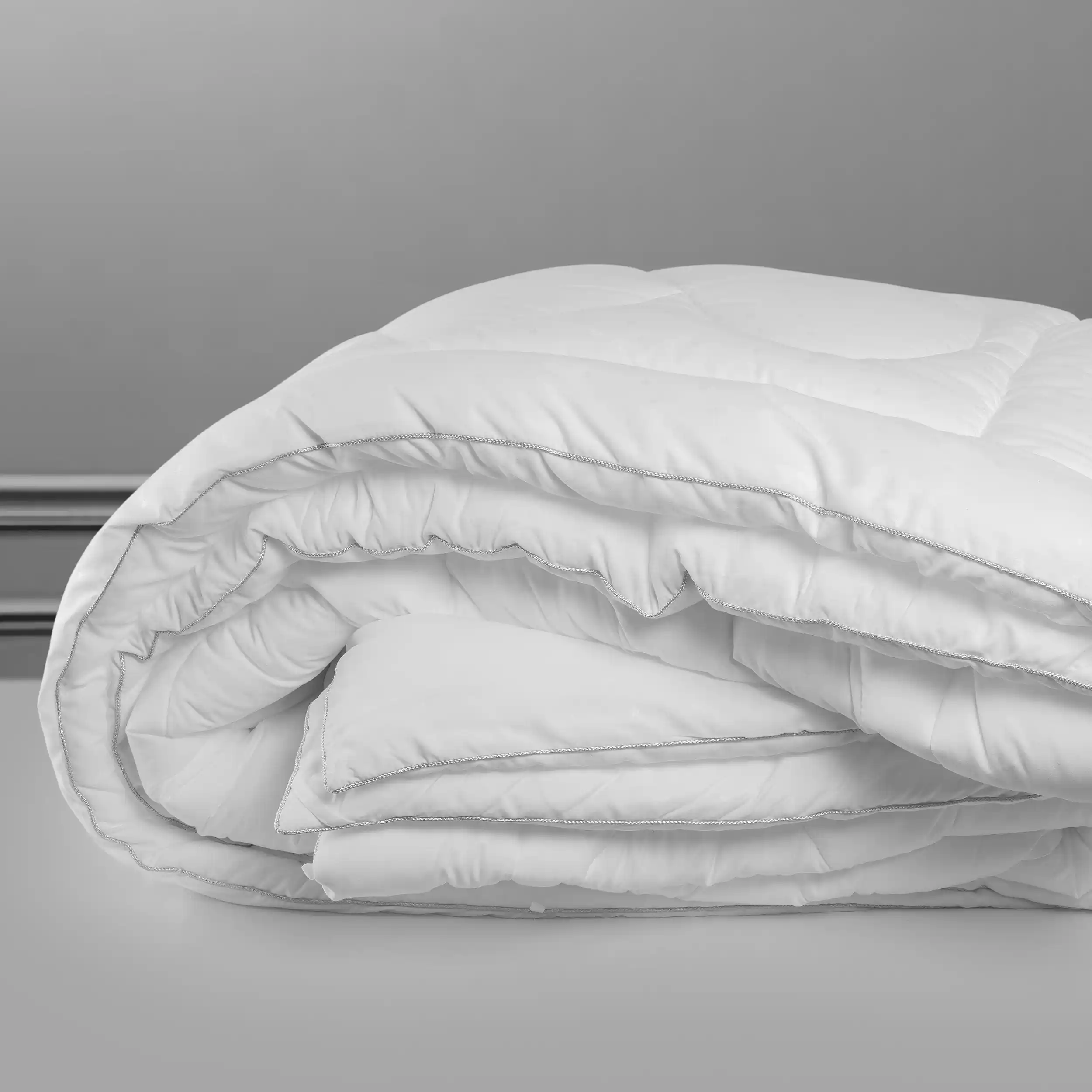 Snow Star Extreme Winter Quilt - 350 GSM - Image 7