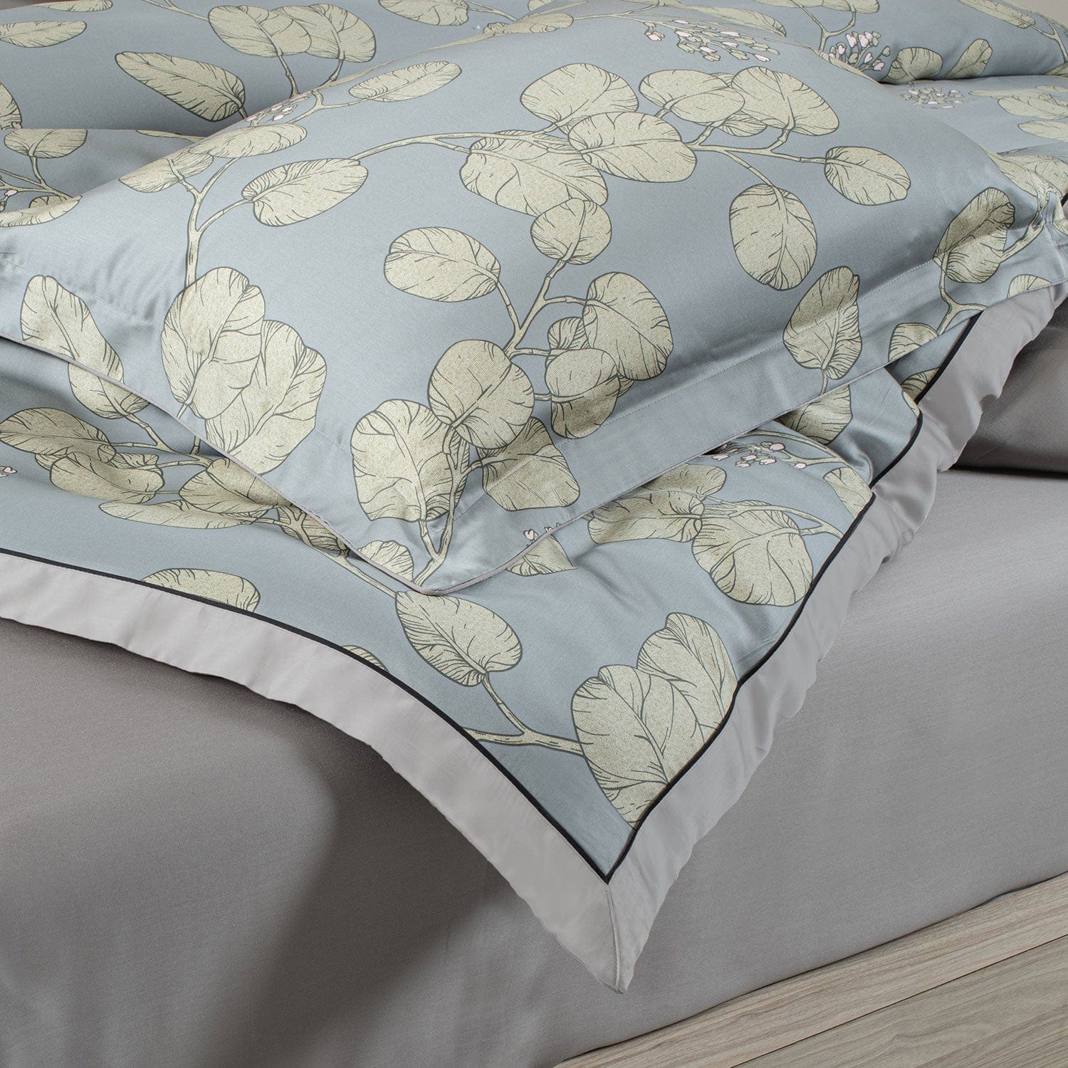 Green House Bamboo Bedding Set - 6 Pcs Set - Image 12