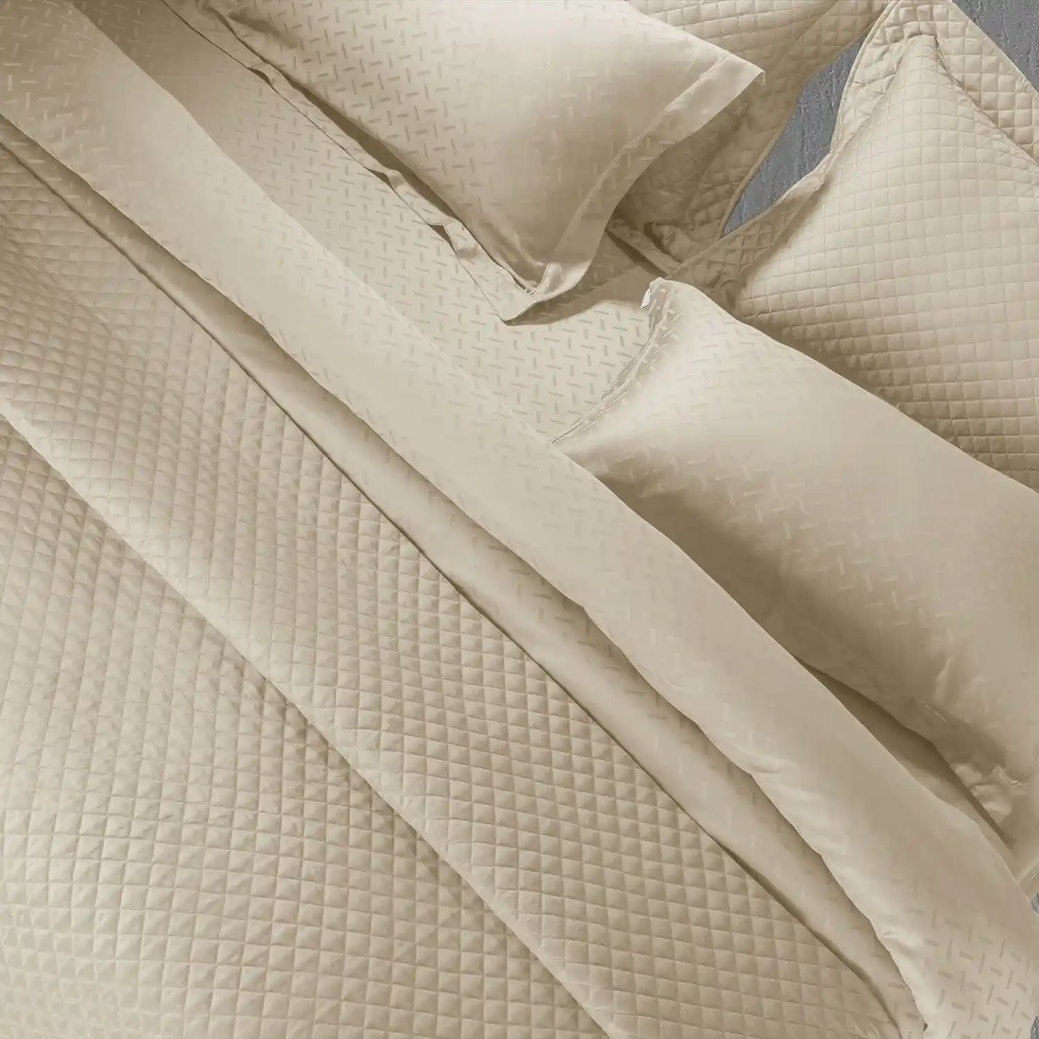 Italian Bedding Collection - Image 38