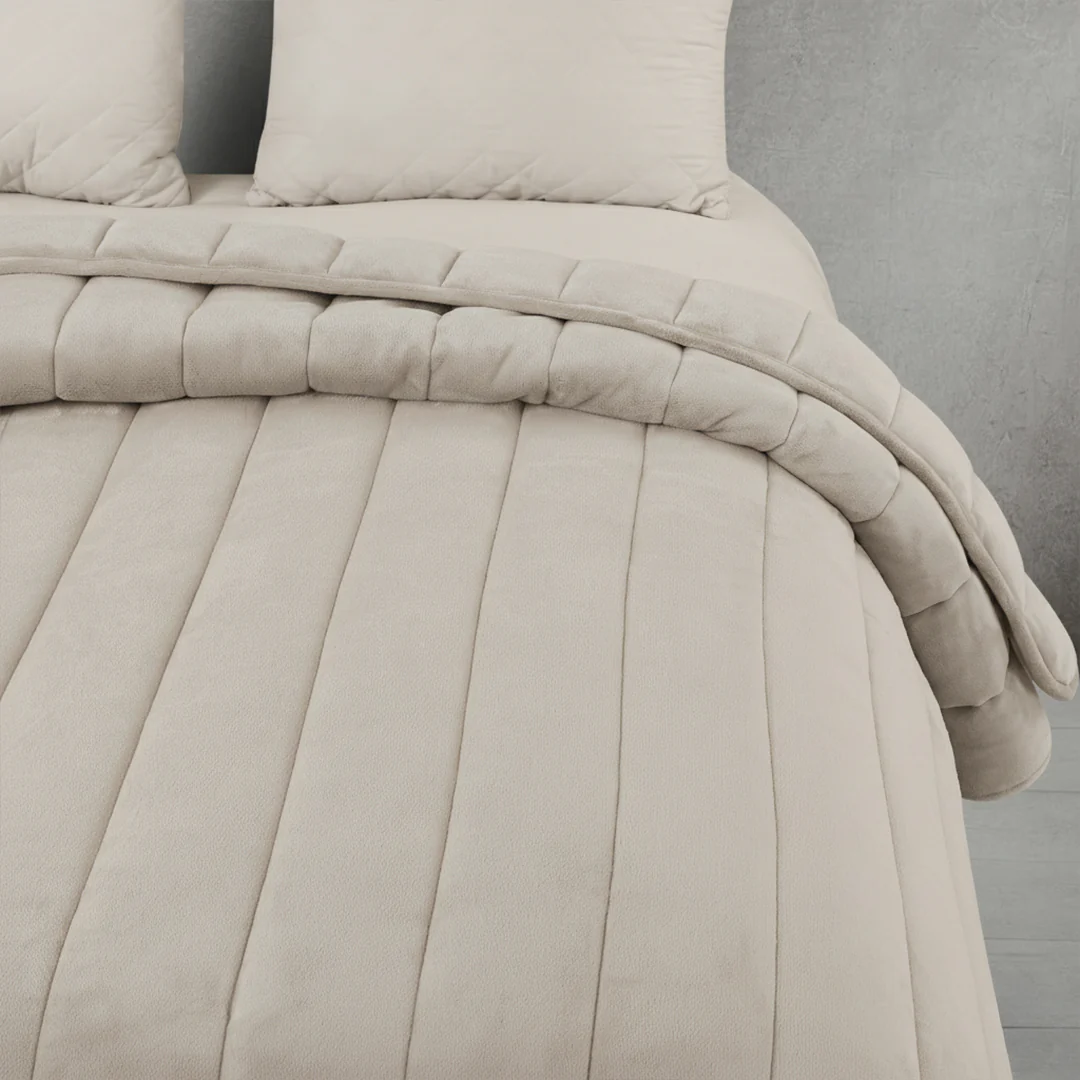 Moonwalker Arctic Polar Fleece Extreme Winter Quilt - 700 GSM - Image 24