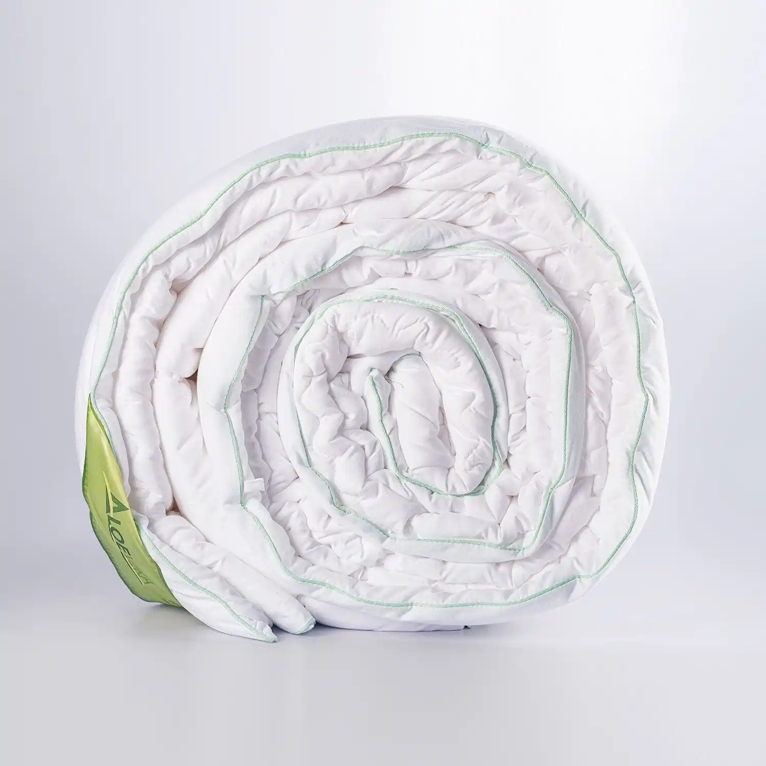 Real Aloevera Gel Coated Premium Ultra Soft All Season Quilt - 250 GSM - Image 4