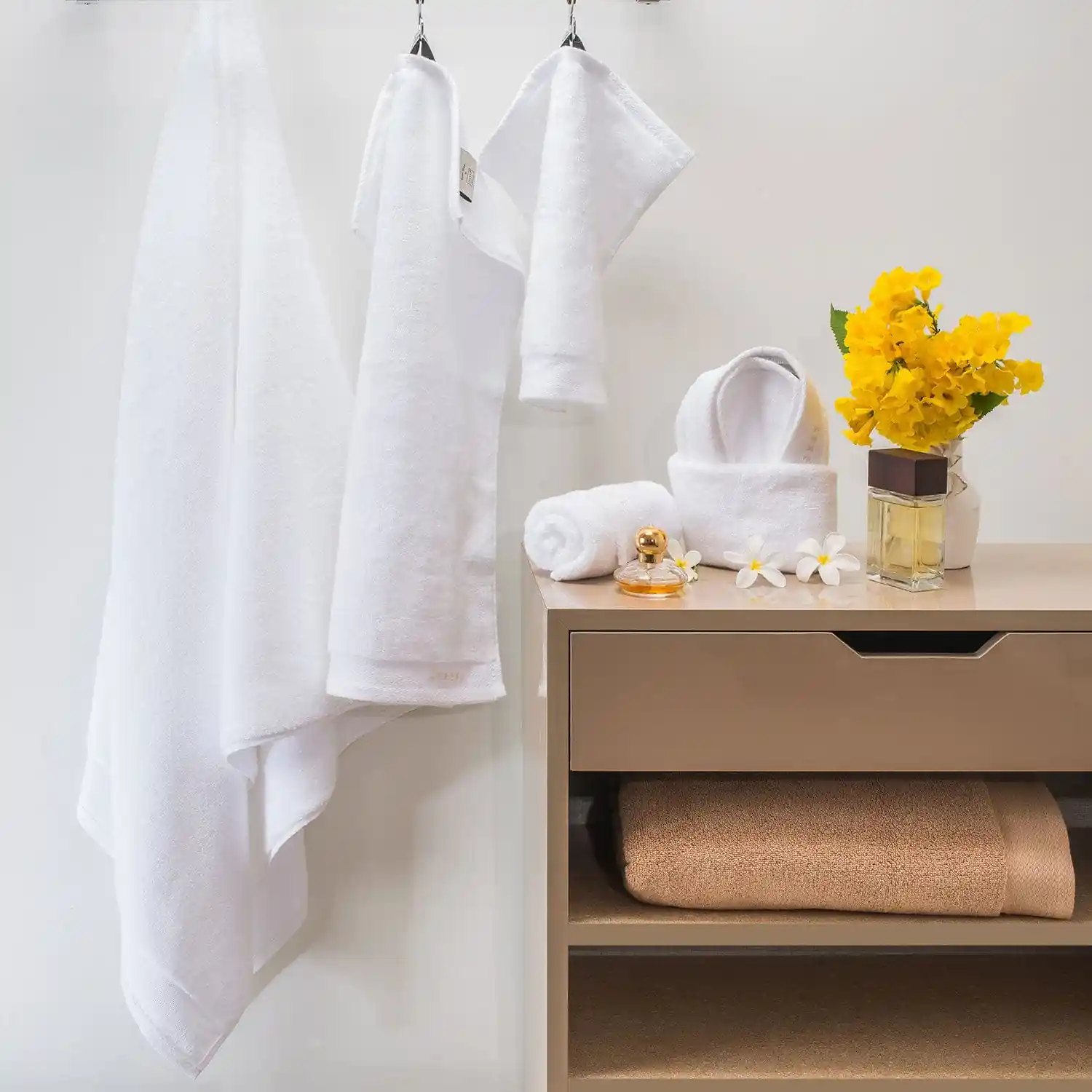 Resort - King Of Towel 3Pc Set - Image 3