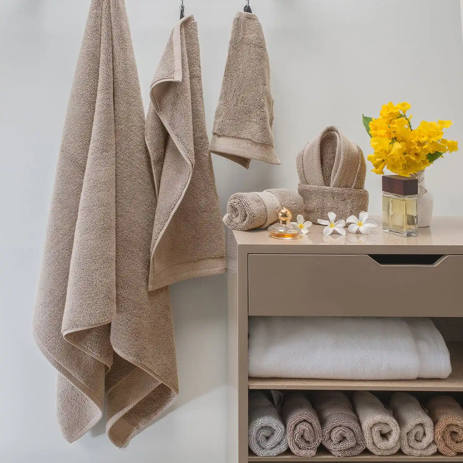 Resort - King Of Towel 3Pc Set - Image 32