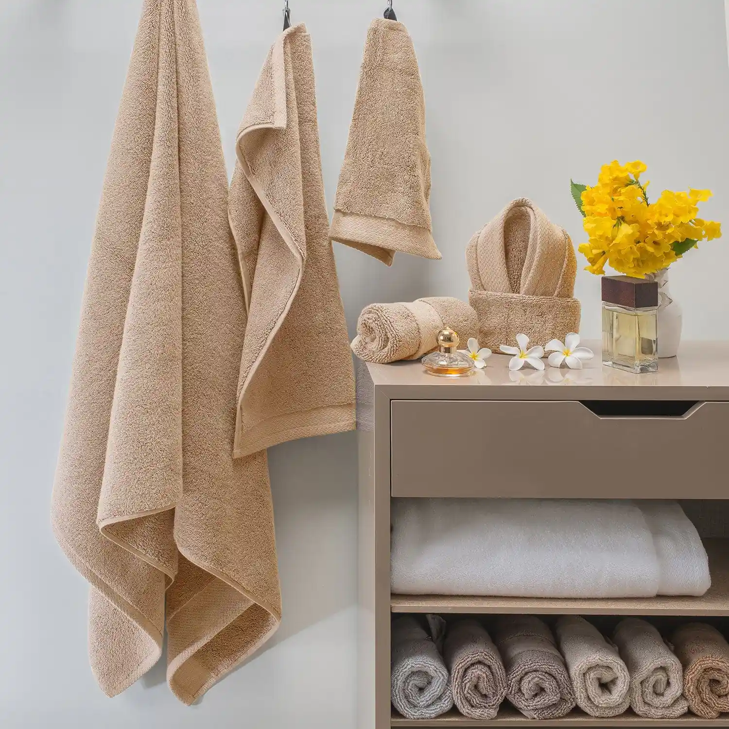 Resort - King Of Towel 3Pc Set - Image 59