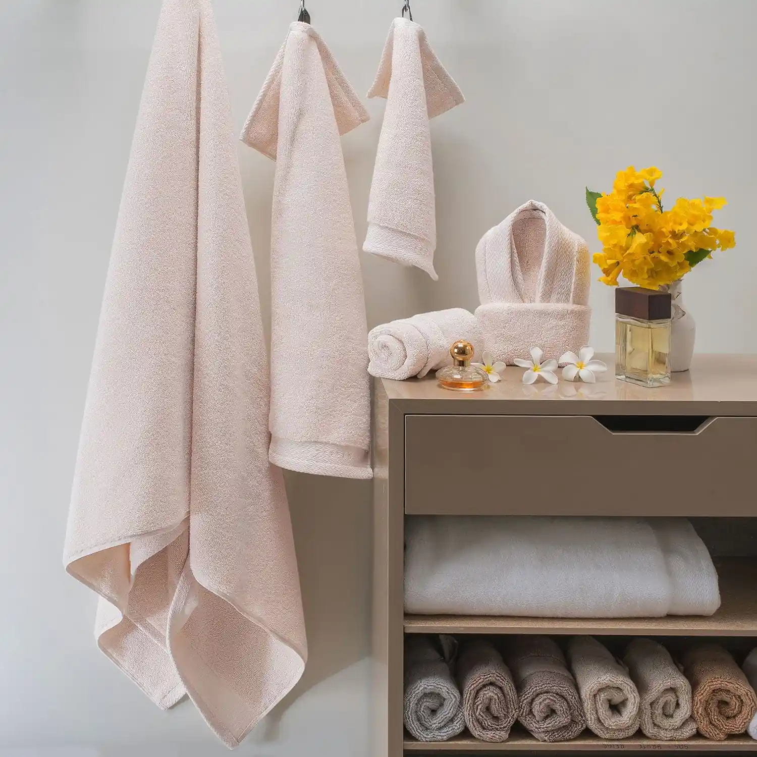 Resort - King Of Towel 3Pc Set - Image 68