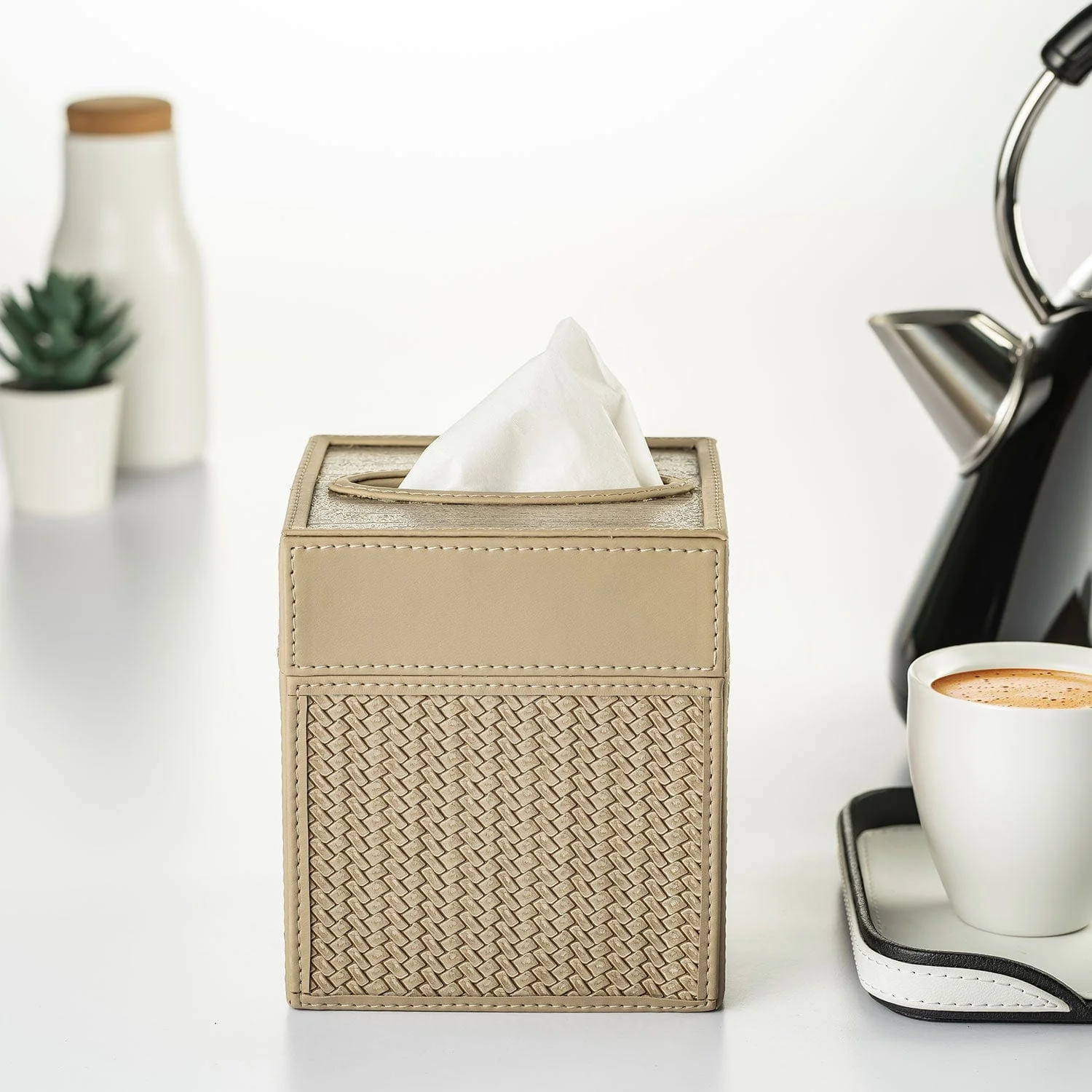 Riggiani Square Tissue Box - Image 3