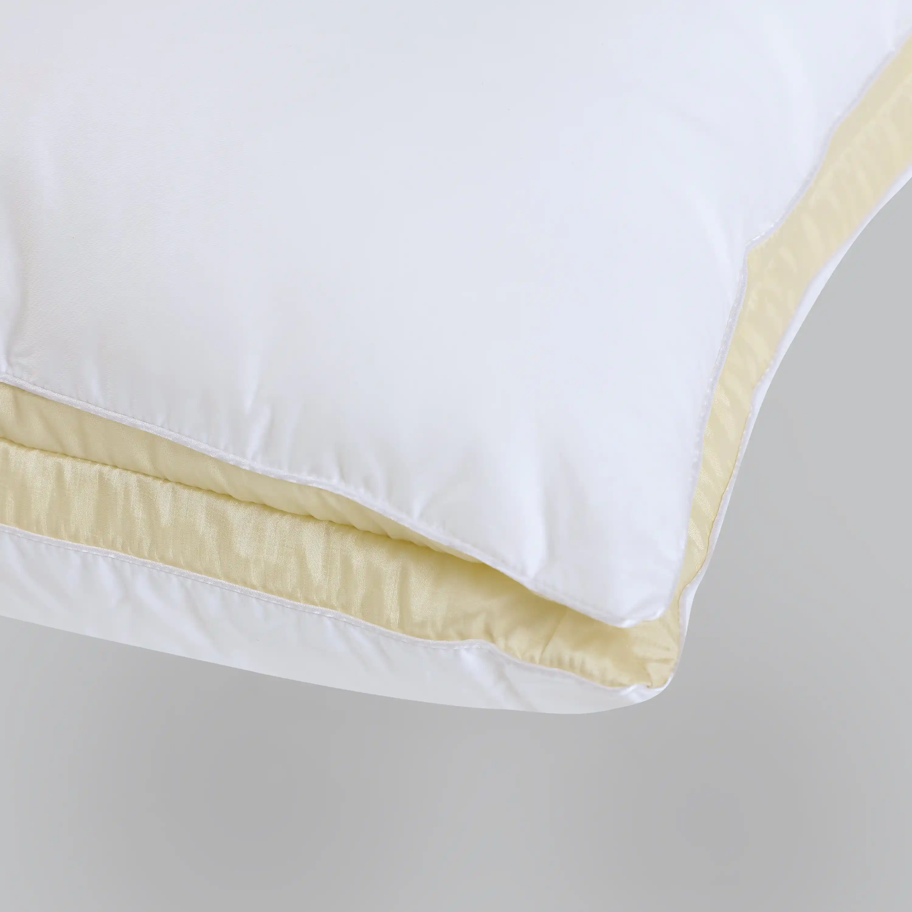Royale Luxury Hotel Pillows Soft - Image 12