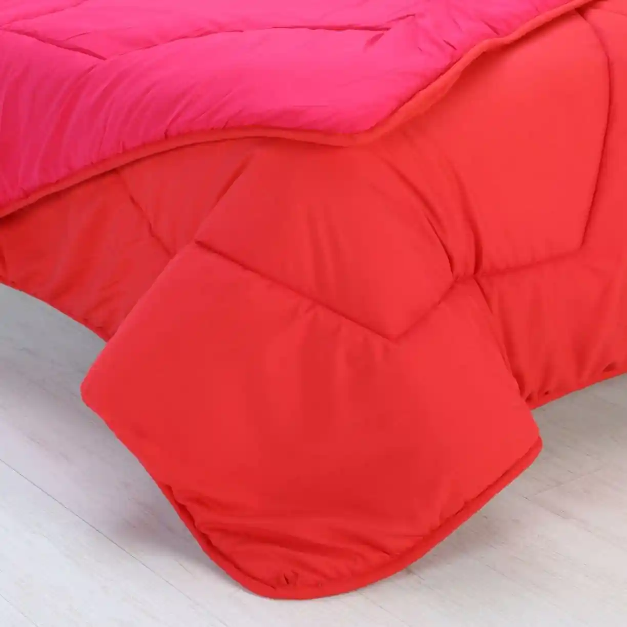 Vibgyor Microfiber Reversible Ac Quilt - 200 GSM - Image 5