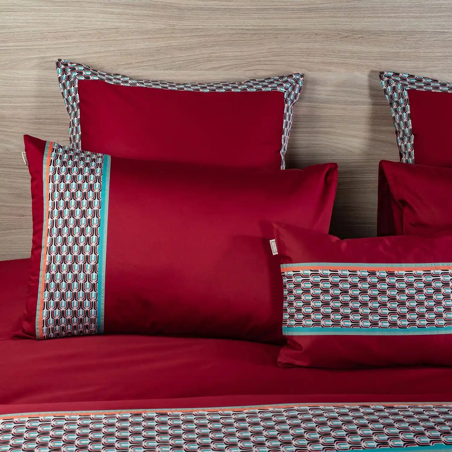 Villa Barcelona 500 Tc Bedding - Image 97