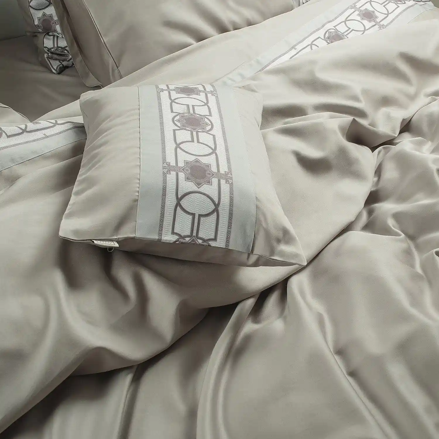 Villa Barcelona 500 Tc Bedsheets - Image 55